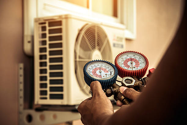 Professional Hvac Repair technician working in Linden, MI